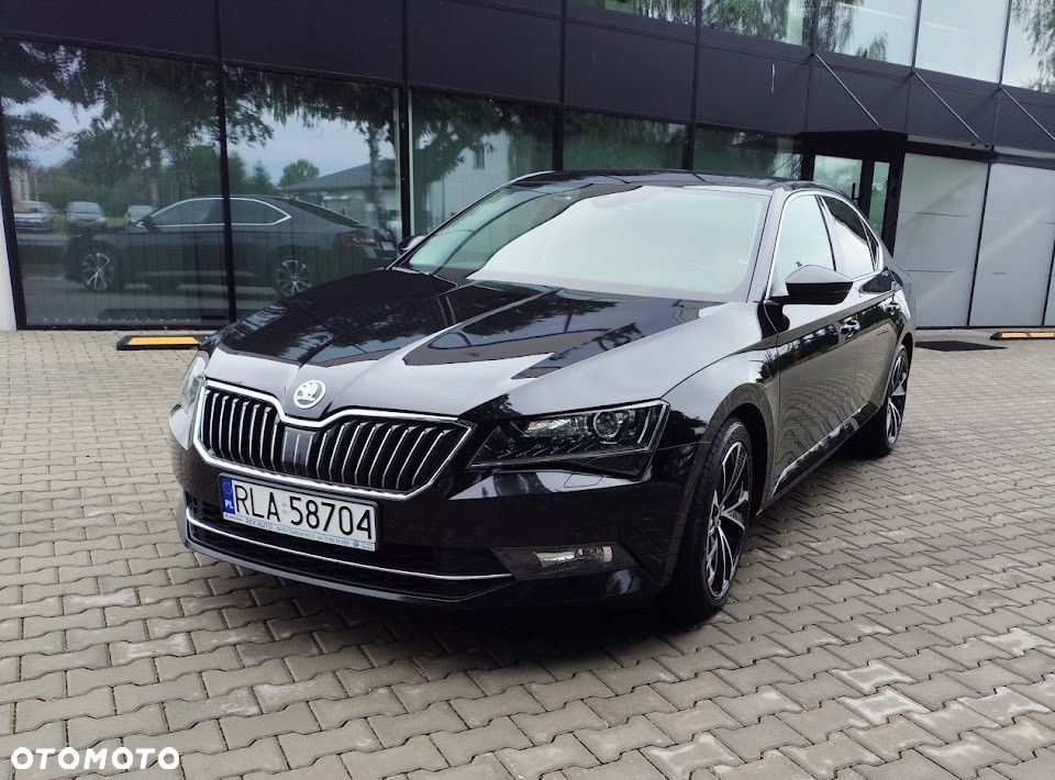 Skoda Superb 2.0 TDI Sportline DSG - 1