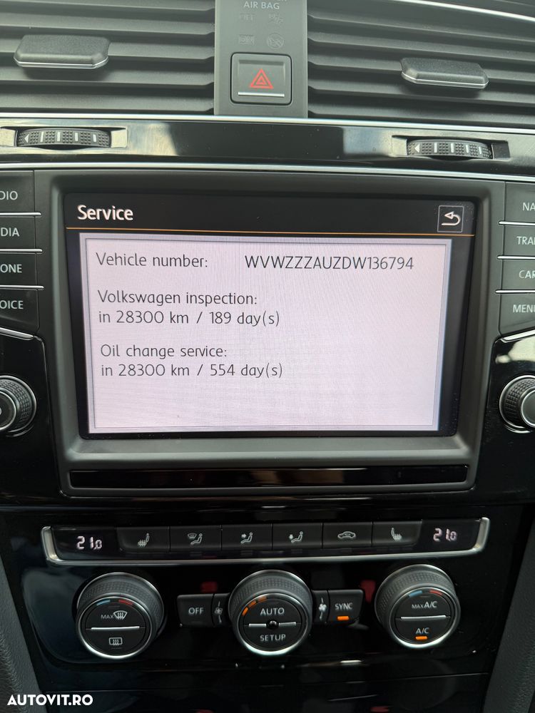 Volkswagen Golf - 21
