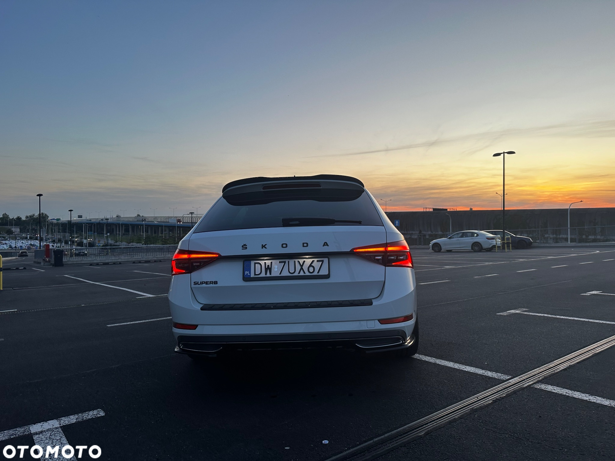 Skoda Superb 2.0 TSI Sportline DSG - 4