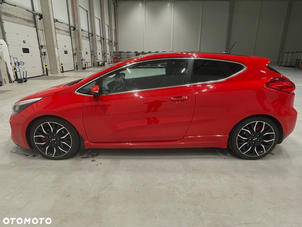 Kia ProCeed 1.6 T-GDI GT XL - 2