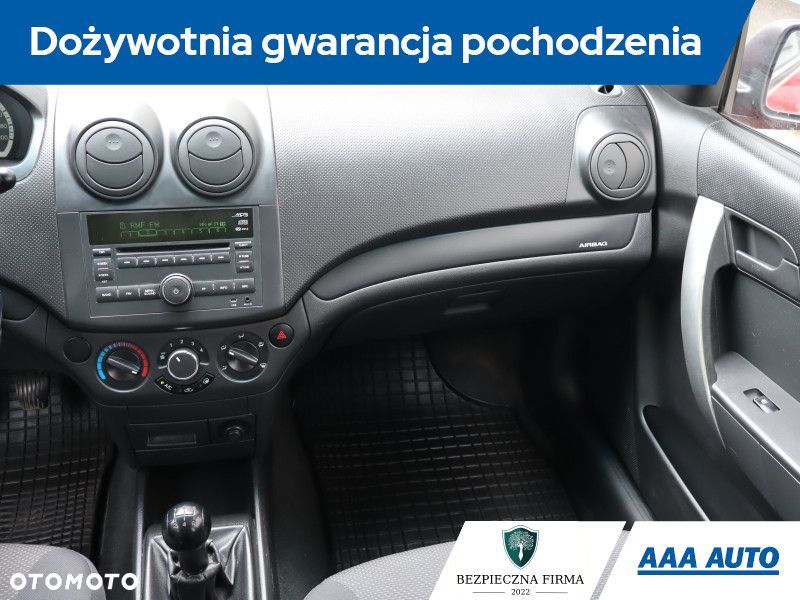 Chevrolet Aveo - 9