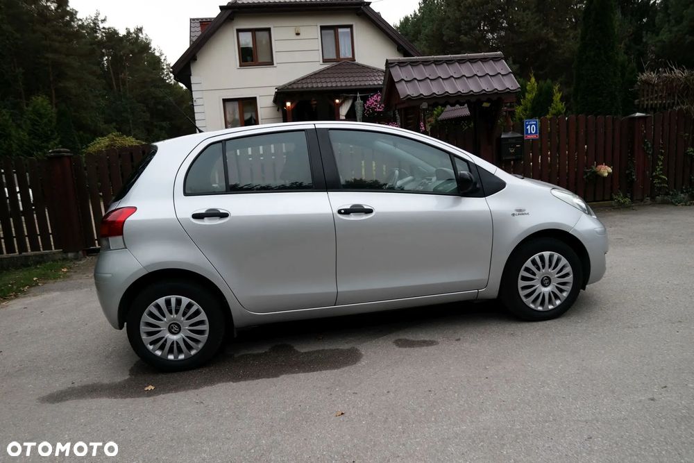 Toyota Yaris - 6