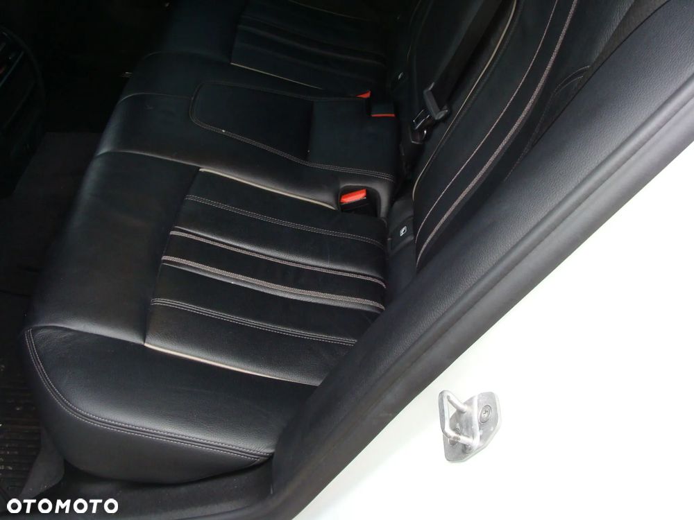 BMW Seria 5 520d xDrive M Sport sport - 19