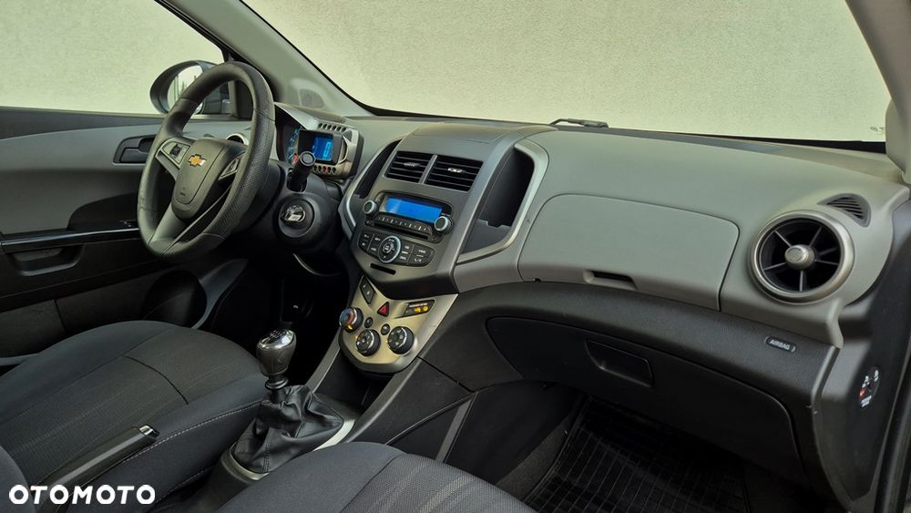 Chevrolet Aveo 1.4 16V Plus - 14