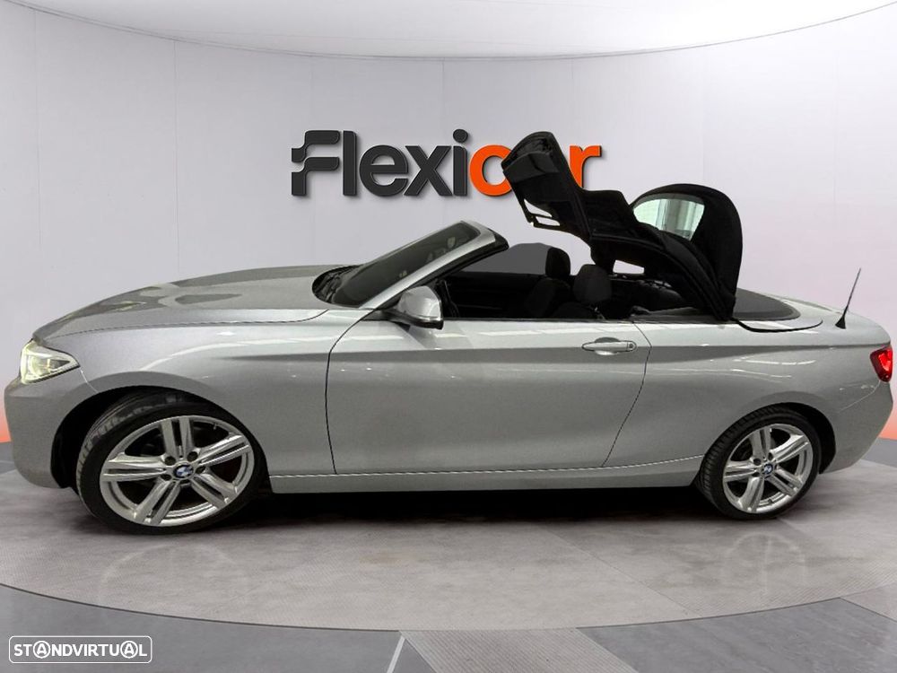 BMW 218 i Cabrio Line Sport - 9