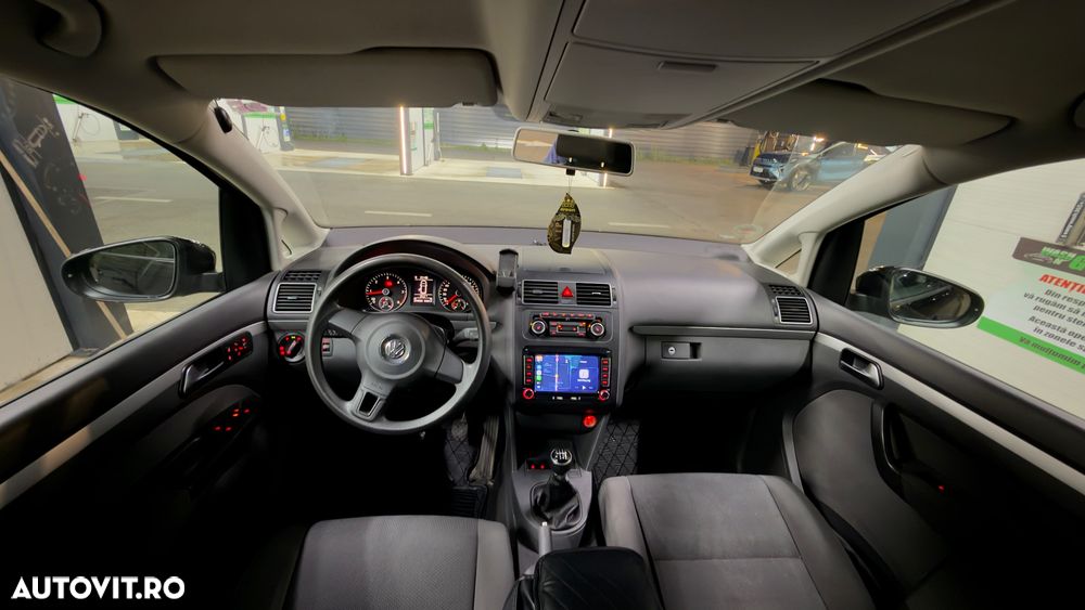 Volkswagen Touran 1.6 TDI DPF Comfortline - 4
