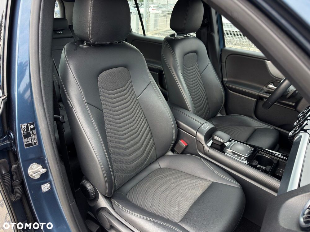 Mercedes-Benz GLB 200 Style 7G-DCT - 21