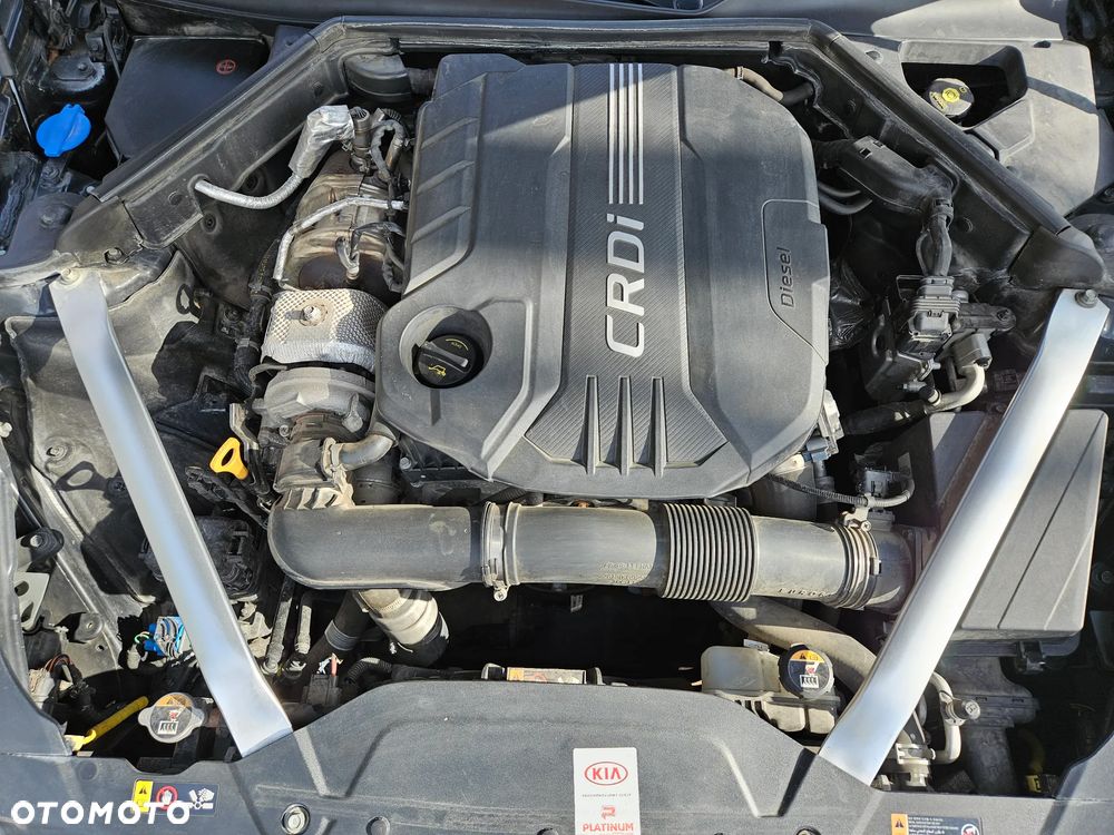 Kia Stinger 2.2 CRDI GT Line - 36