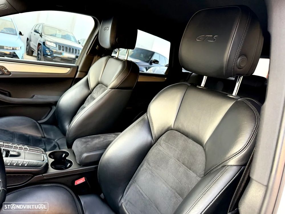 Porsche Macan GTS PDK - 23