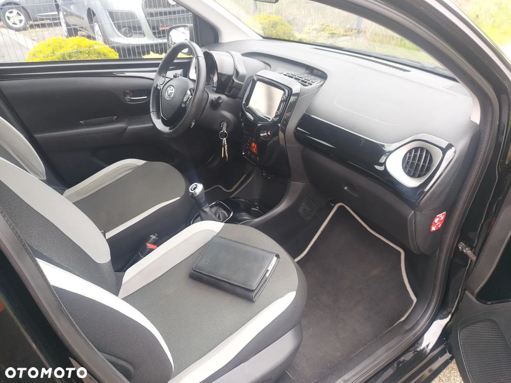 Toyota Aygo x-play Edition-S - 15