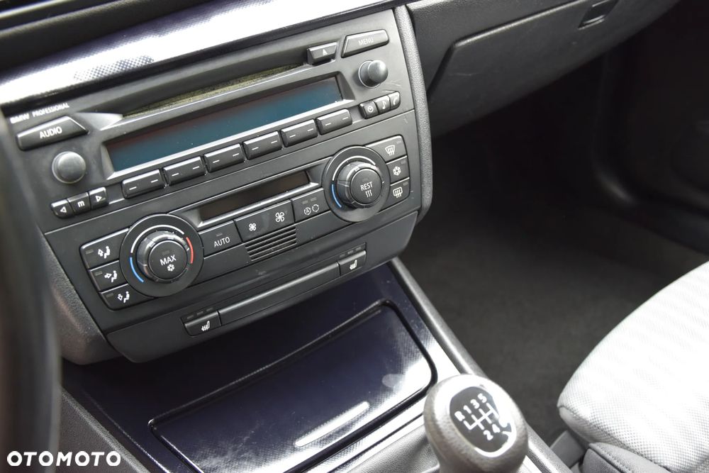 BMW Seria 1 118d - 27