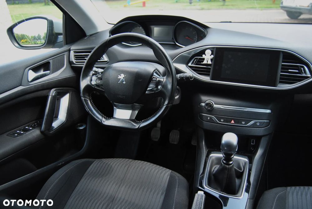 Peugeot 308 - 11