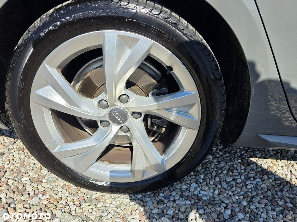 Audi A4 Avant 30 TDI S tronic S line - 12