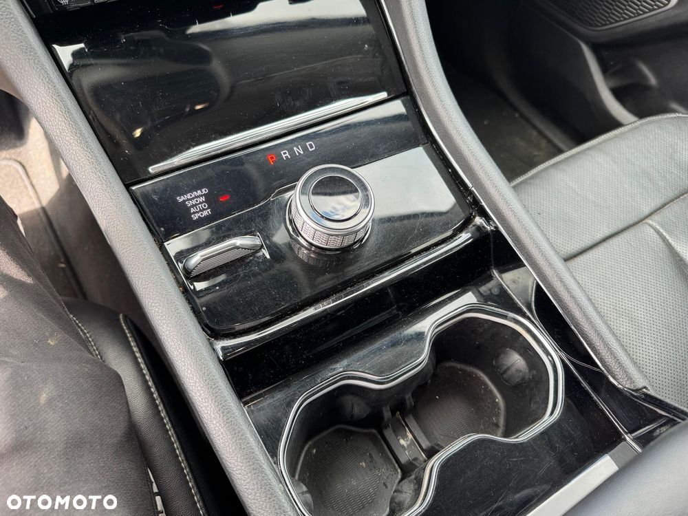 Jeep Grand Cherokee - 18