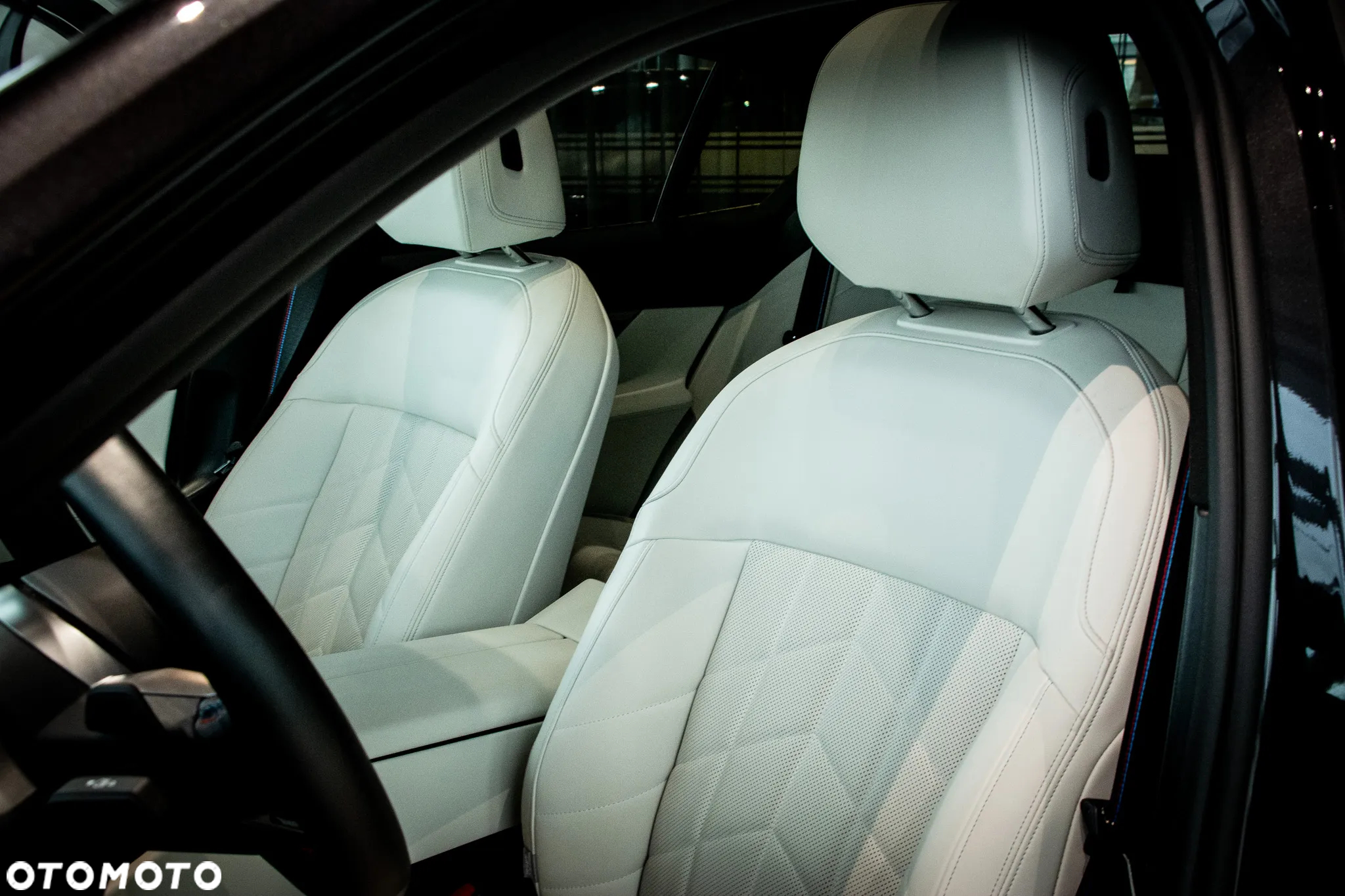 BMW i5 83.9kWh M60 xDrive - 18