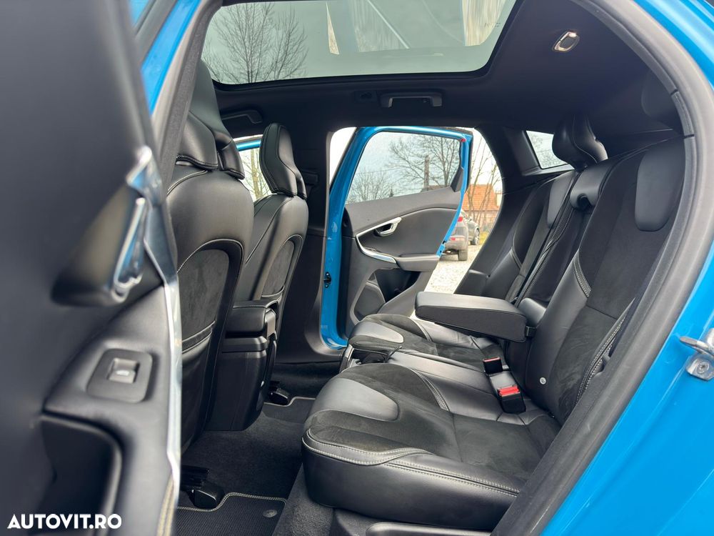 Volvo V40 D4 RDesign - 25