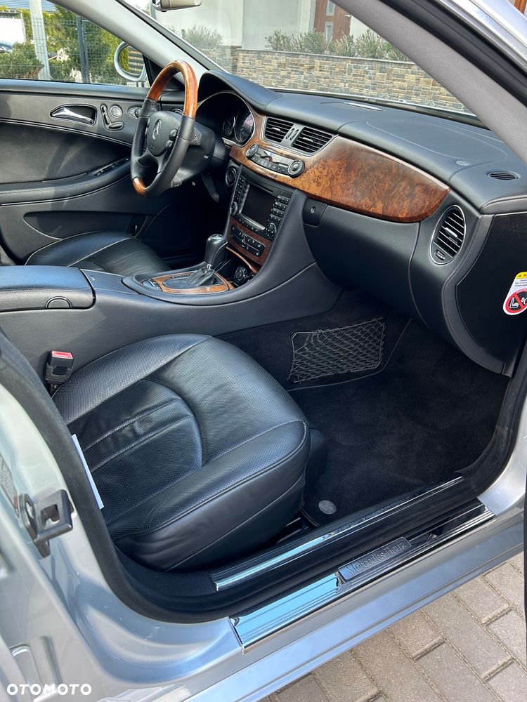 Mercedes-Benz CLS 500 - 8
