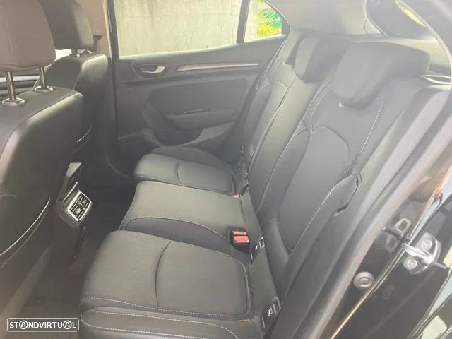 Renault Mégane 1.3 TCe Limited EDC - 32