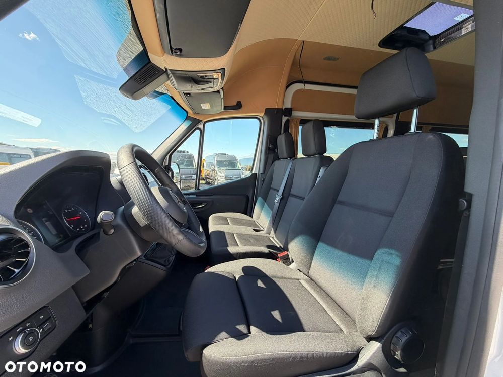 Mercedes-Benz Sprinter 317 - 16