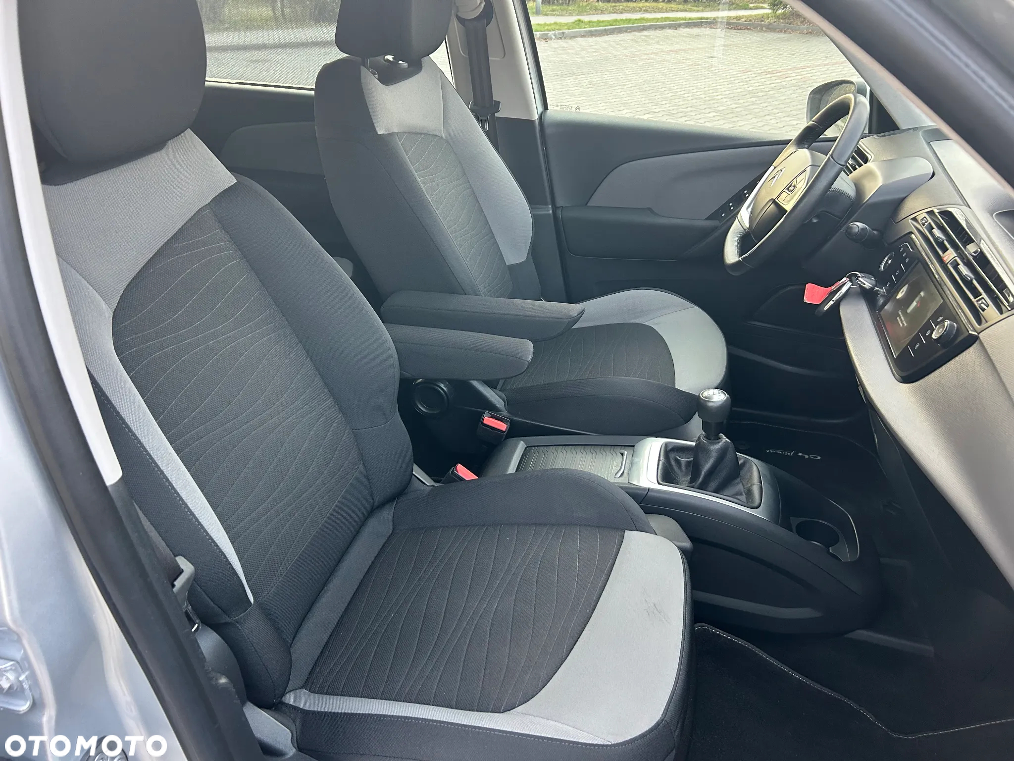 Citroën C4 Picasso e-HDi 115 Seduction - 26