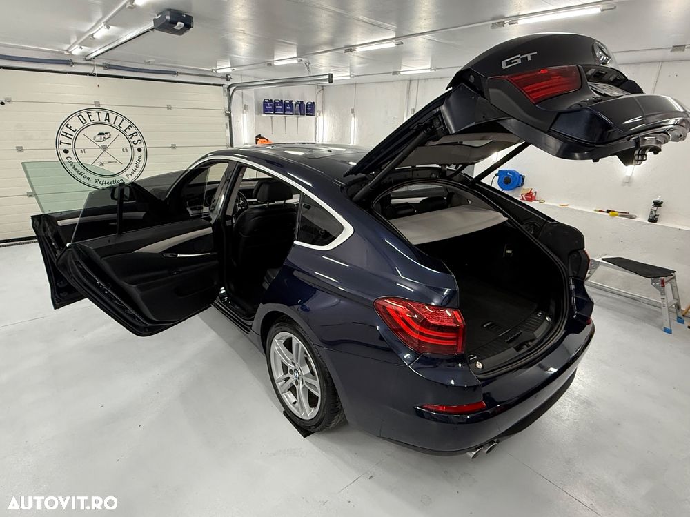 BMW Seria 5 530d xDrive Aut. - 30