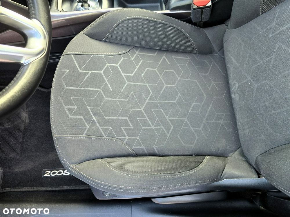 Peugeot 2008 e-HDi FAP 92 EGS6 STOP & START Allure - 23