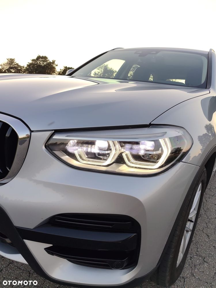 BMW X3 xDrive20d - 11