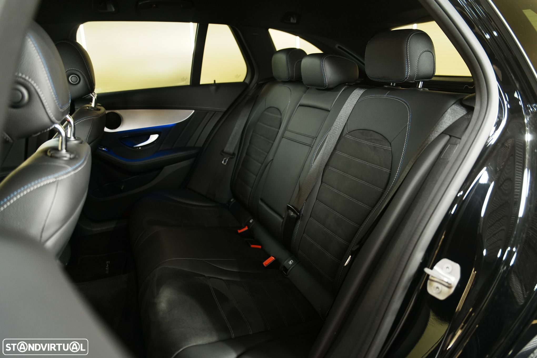 Mercedes-Benz C 220 d AMG Line - 32