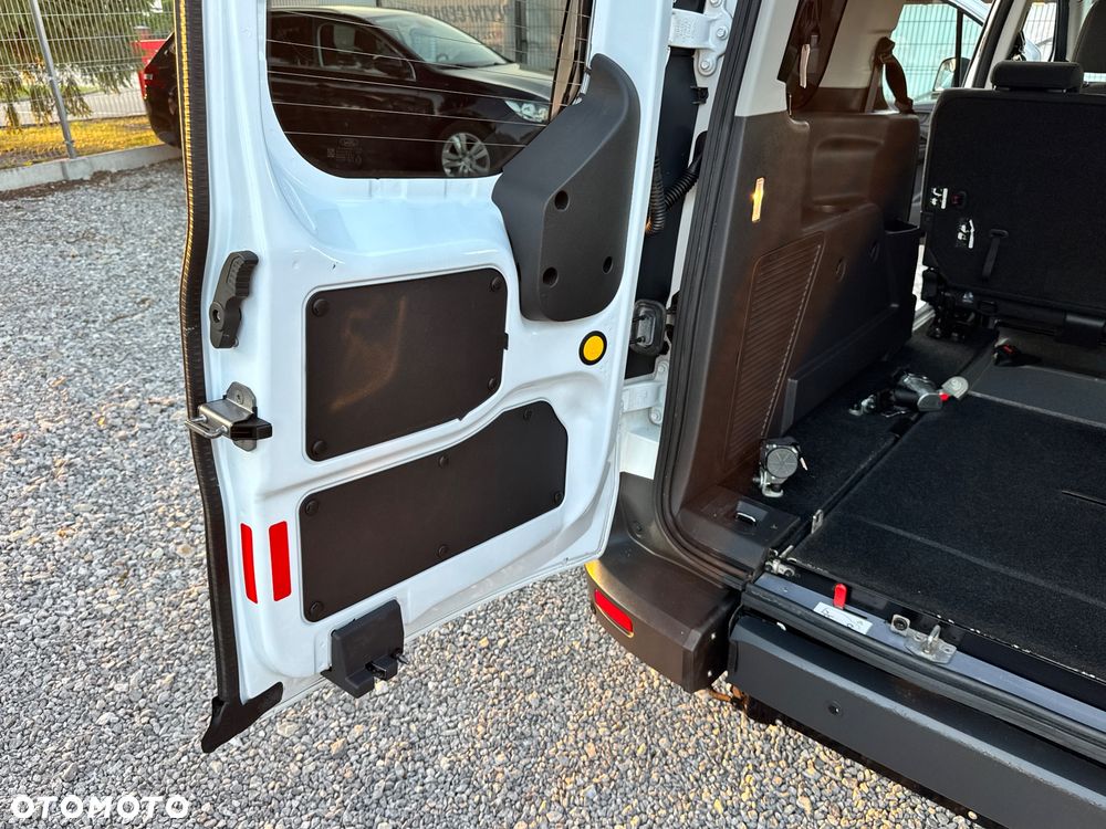 Ford Transit Connect - 6