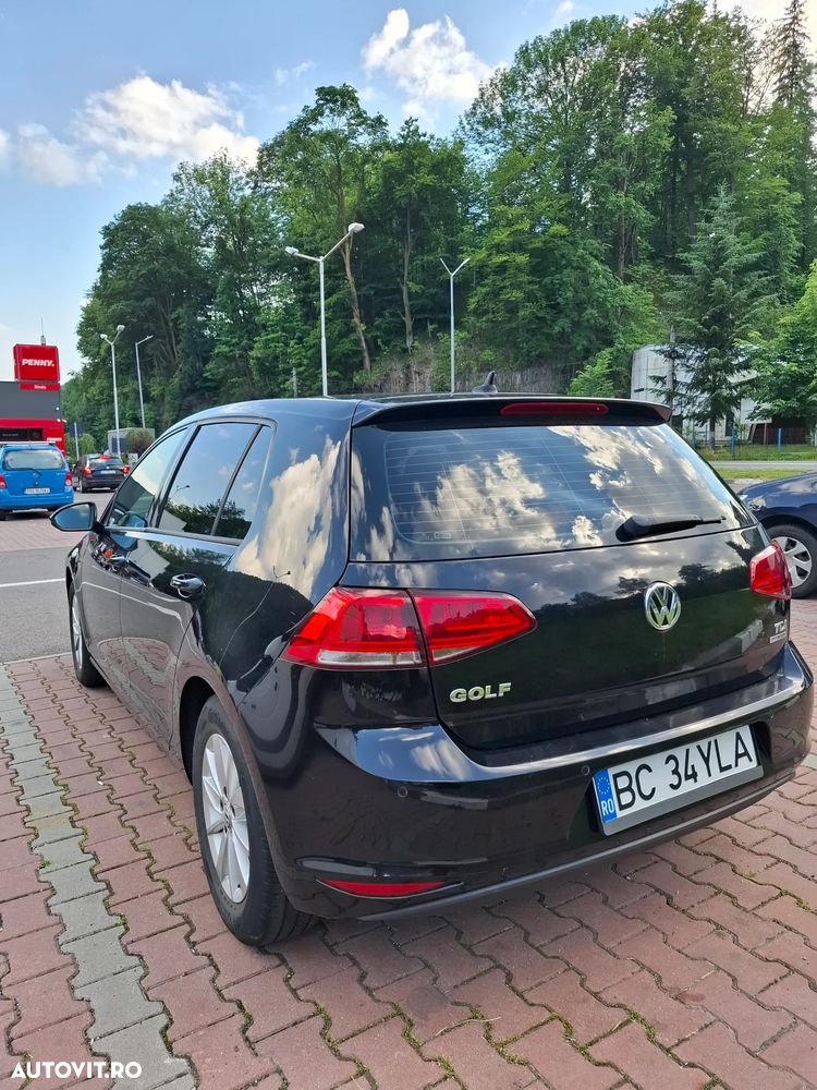 Volkswagen Golf - 5