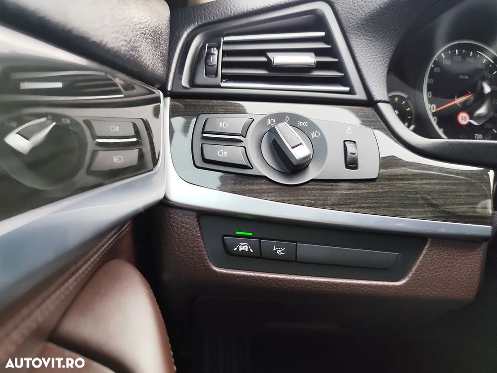 BMW Seria 5 530d xDrive - 22