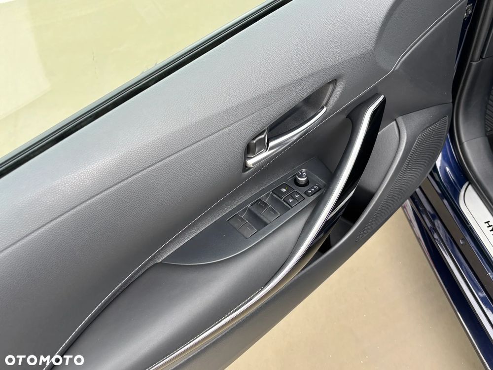 Toyota Corolla 1.8 Hybrid Executive - 16