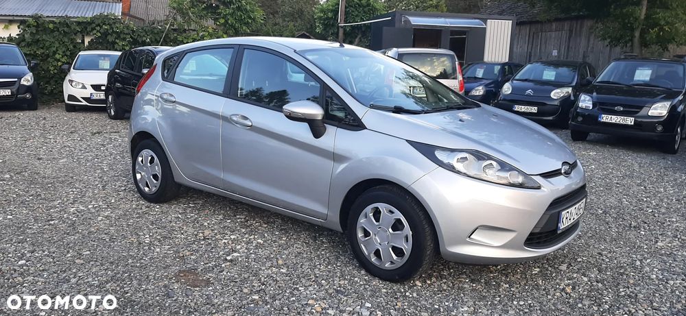 Ford Fiesta - 2