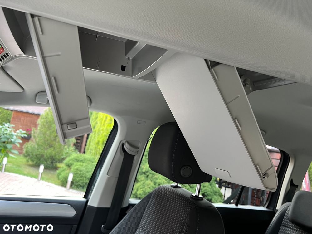 Volkswagen Touran 2.0 TDI BMT SCR Comfortline - 25