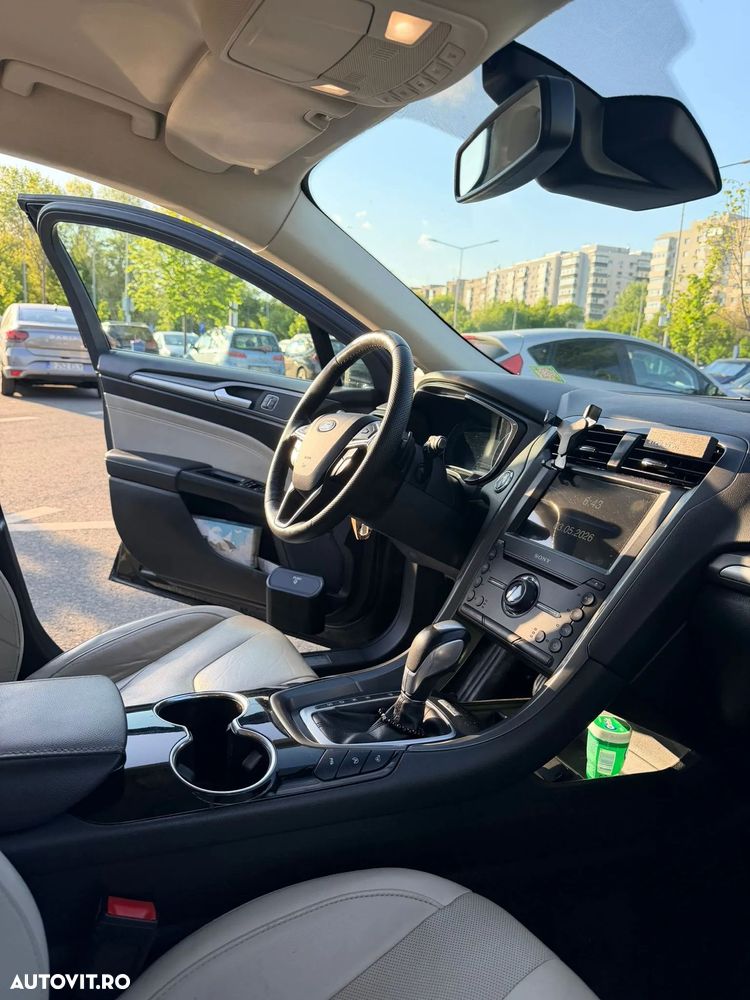 Ford Mondeo 2.0 TDCI PowerShift Titanium - 24