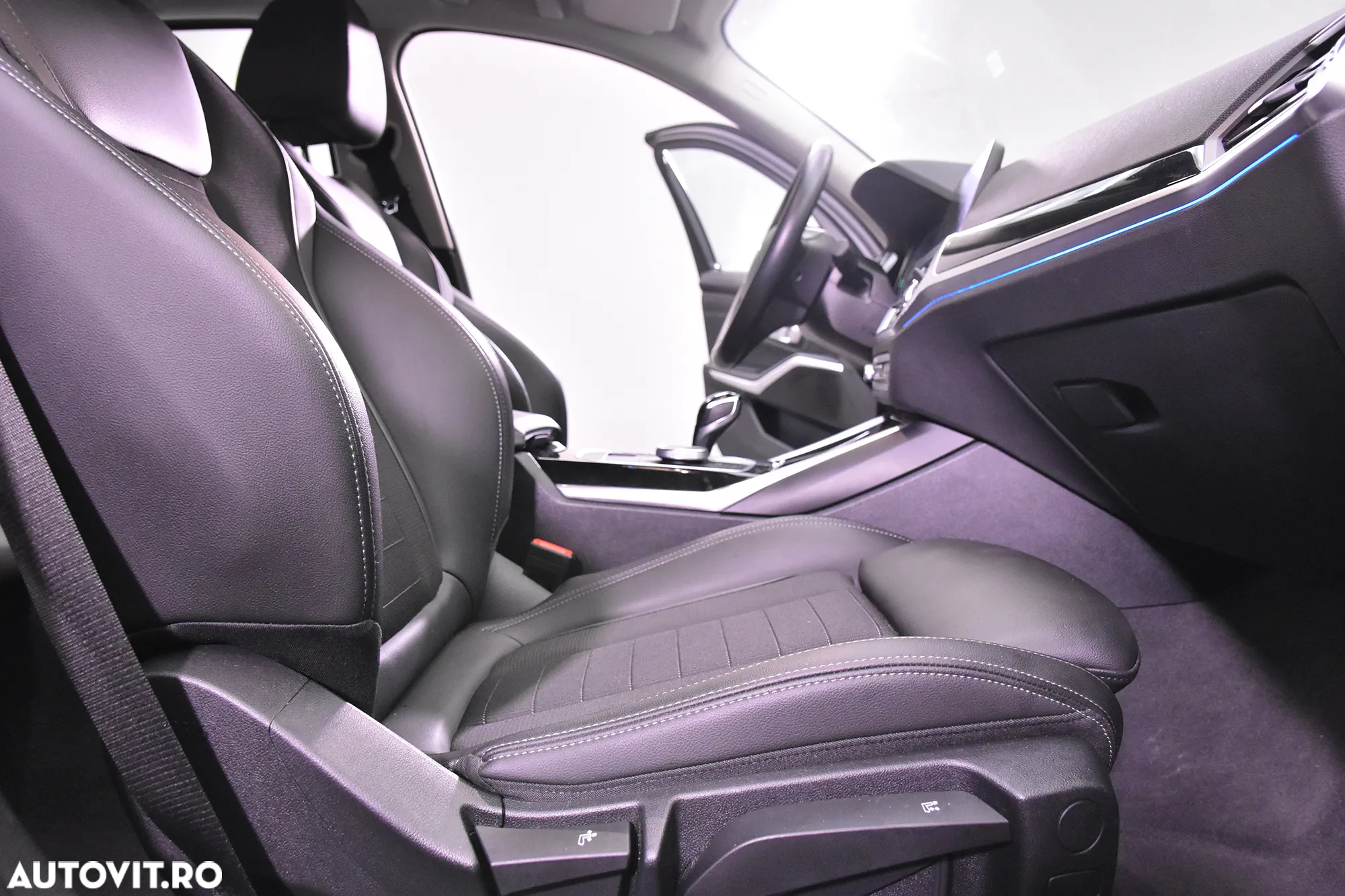 BMW Seria 3 330e AT PHEV - 11