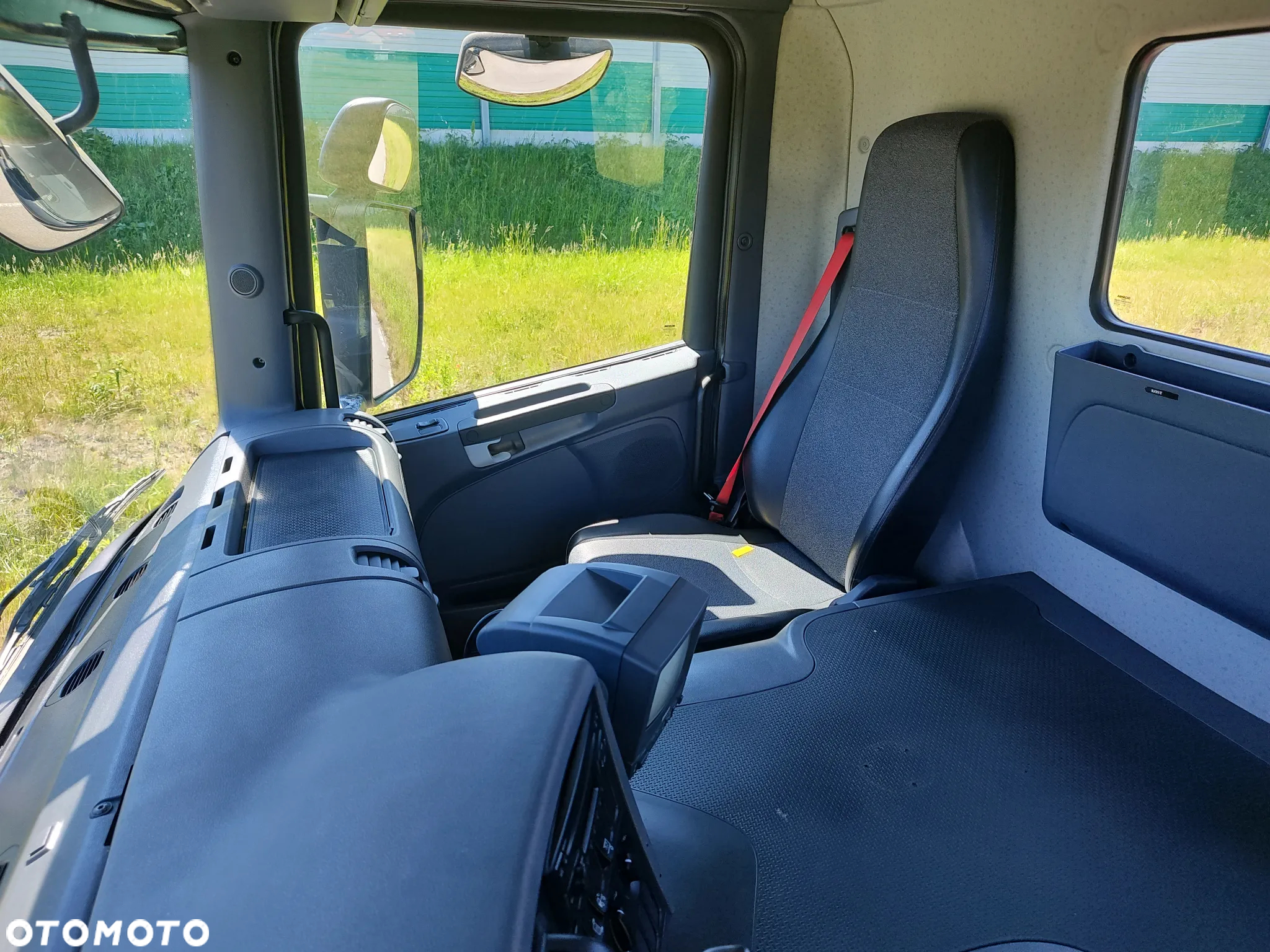 Scania P 270 - 14
