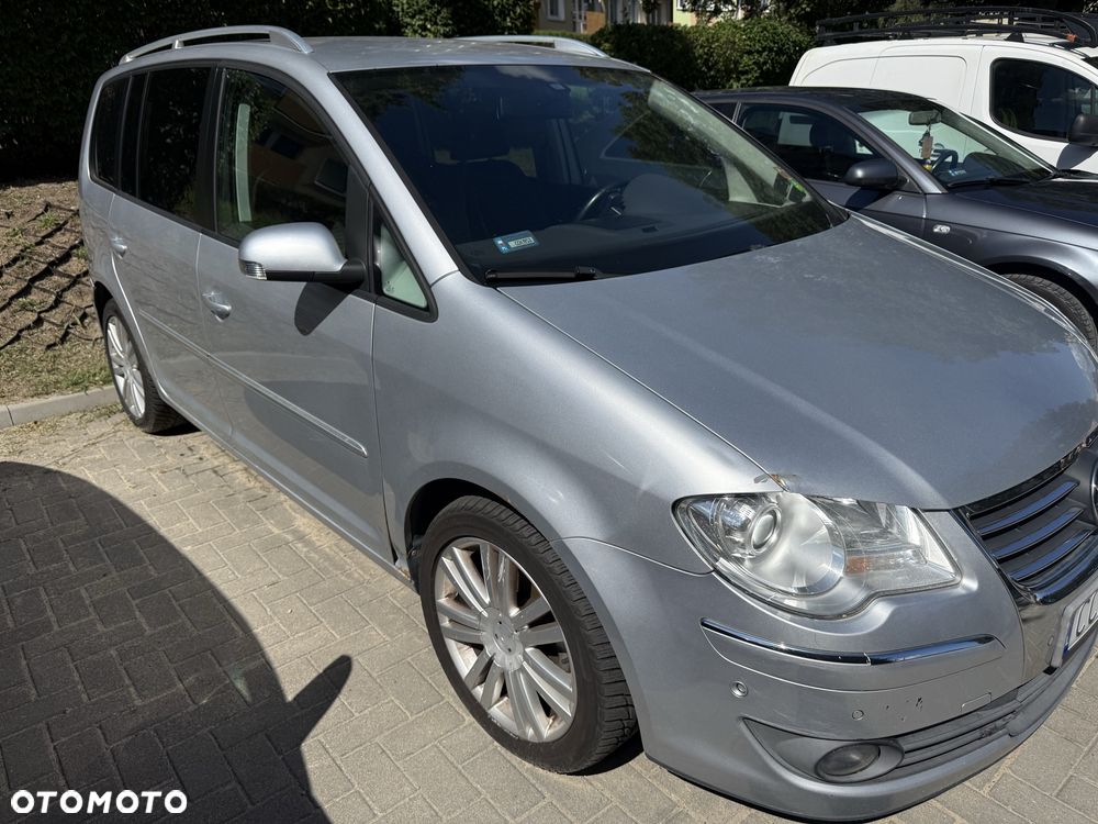 Volkswagen Touran - 2