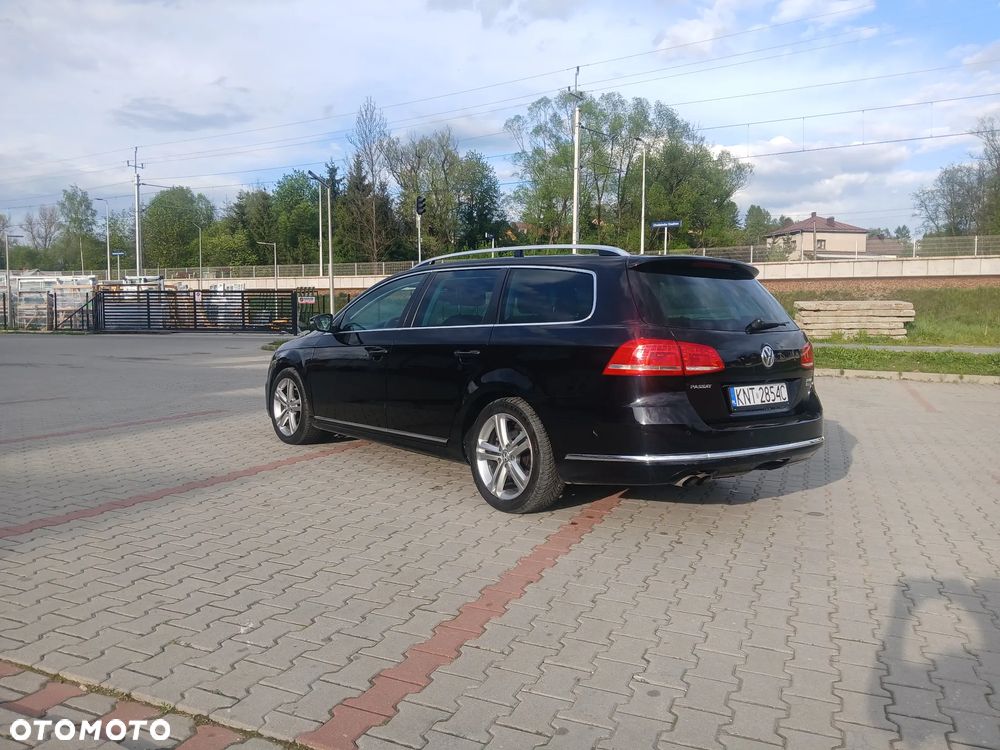 Volkswagen Passat 2.0 Blue TDI SCR Comfortline - 12