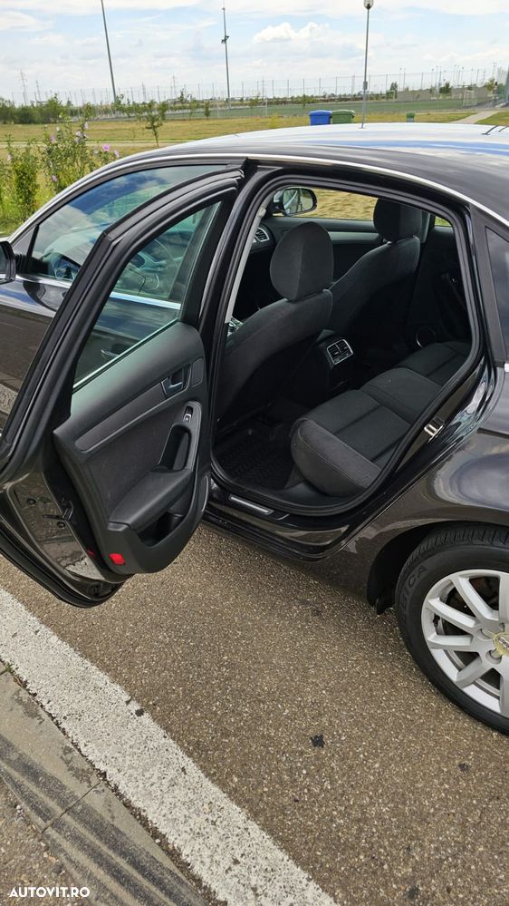 Audi A4 Limuzina 2.0 TDI - 6