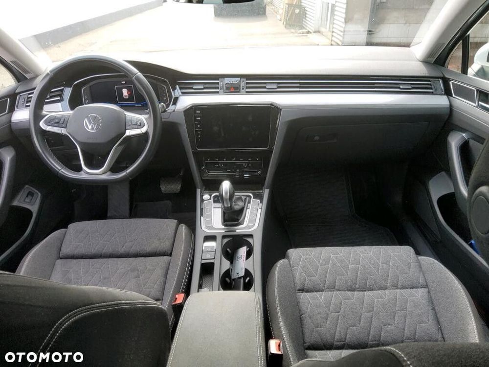 Volkswagen Passat Variant 2.0 TDI EVO Business DSG - 4