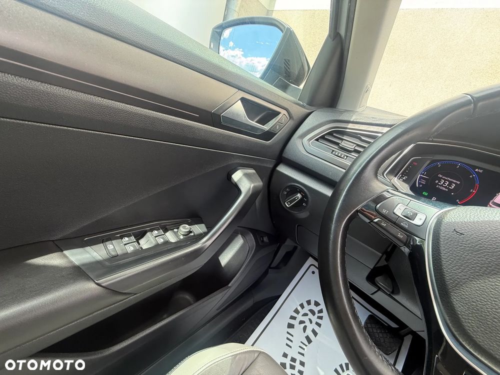 Volkswagen T-Roc 2.0 TDI SCR 4MOTION DSG Sport - 24