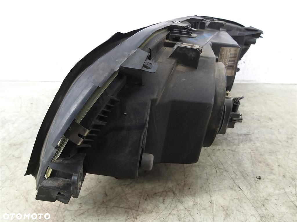 Reflektor lampa przód prawa Volvo S60 I 2000–2010 VALEO 9151852 - 3