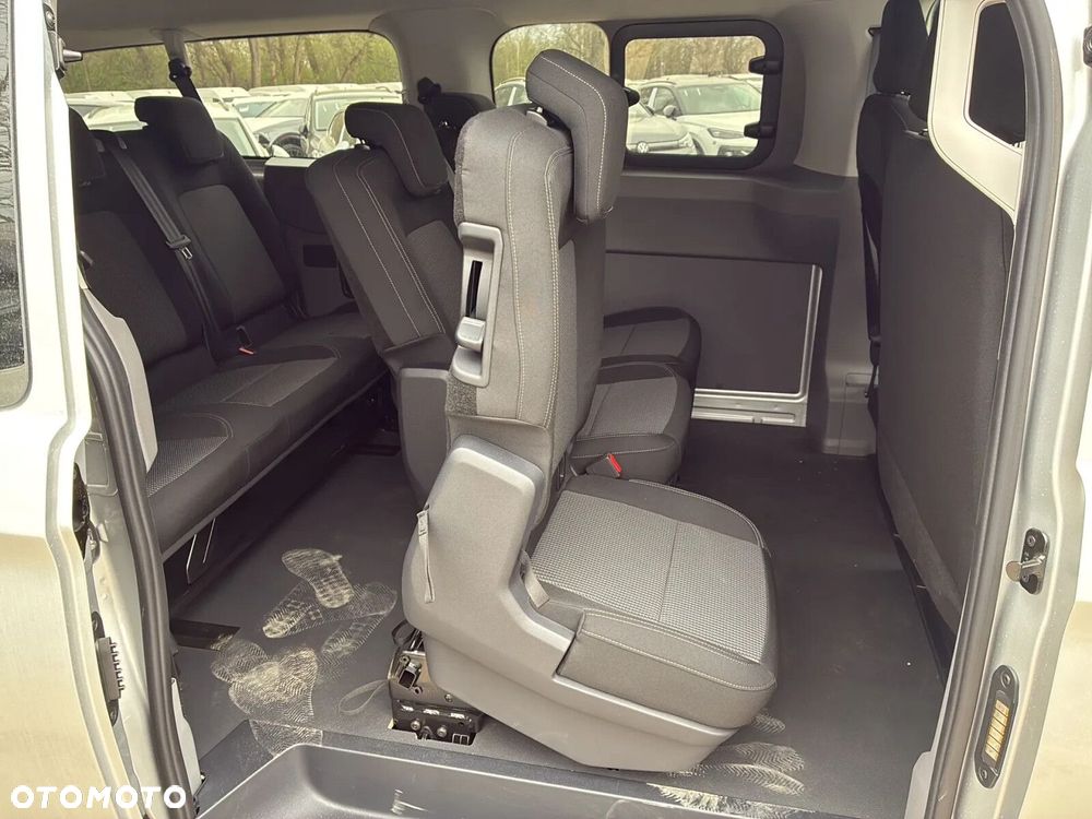 Volkswagen Transporter Kombi L2H1 M1 - 19