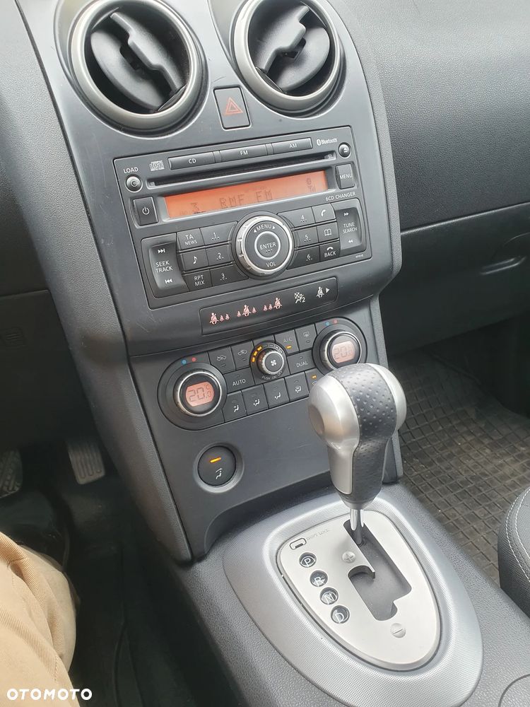 Nissan Qashqai 2.0 Acenta CVT - 8