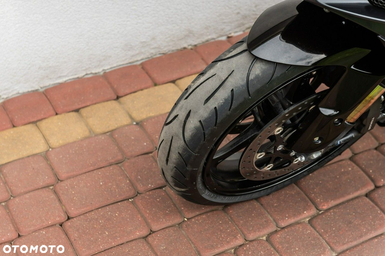 Suzuki GSX-R - 7