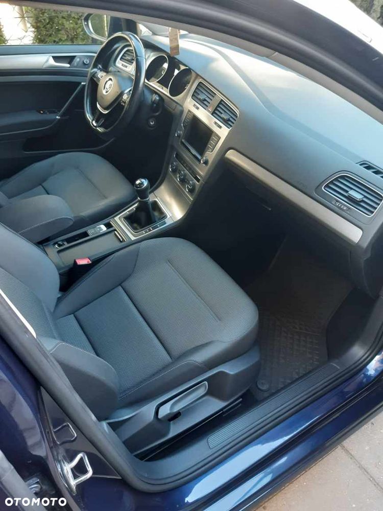 Volkswagen Golf 1.6 TDI BlueMotion Trendline - 4