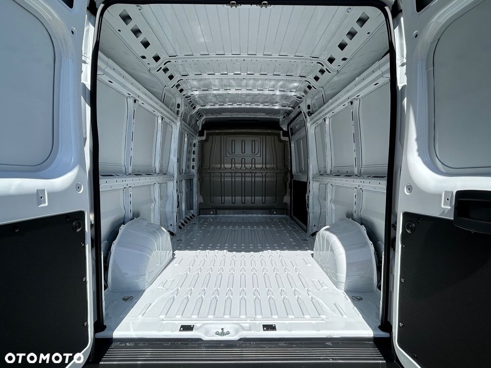 Opel Movano - 11