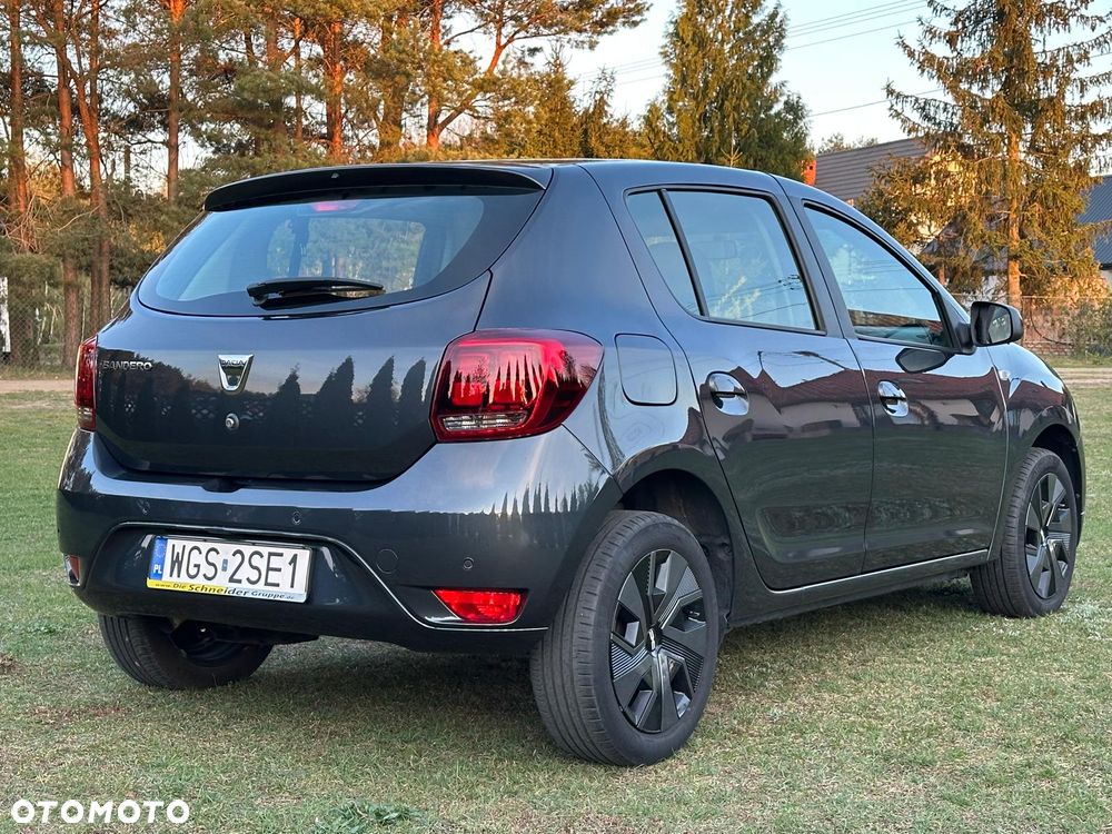 Dacia Sandero - 8