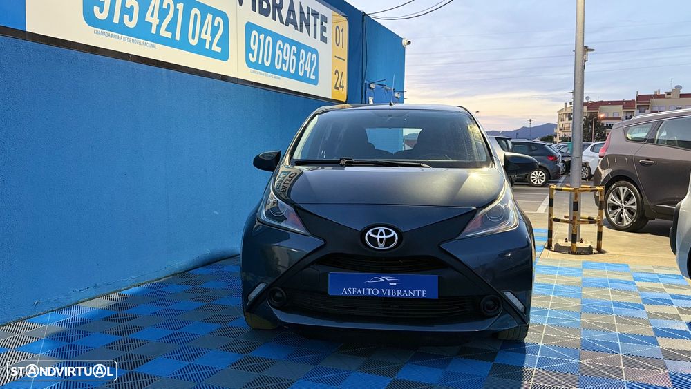 Toyota Aygo 1.0 X-Cite - 4